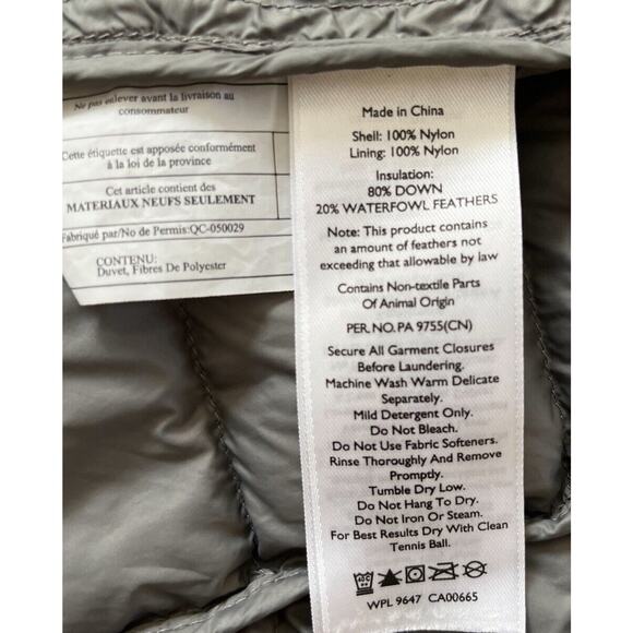 Eddie Bauer EB650 Quilt Puffer Down Vest Jacket Mens S Full Zip Navy Hiking Ski - Picture 9 of 9